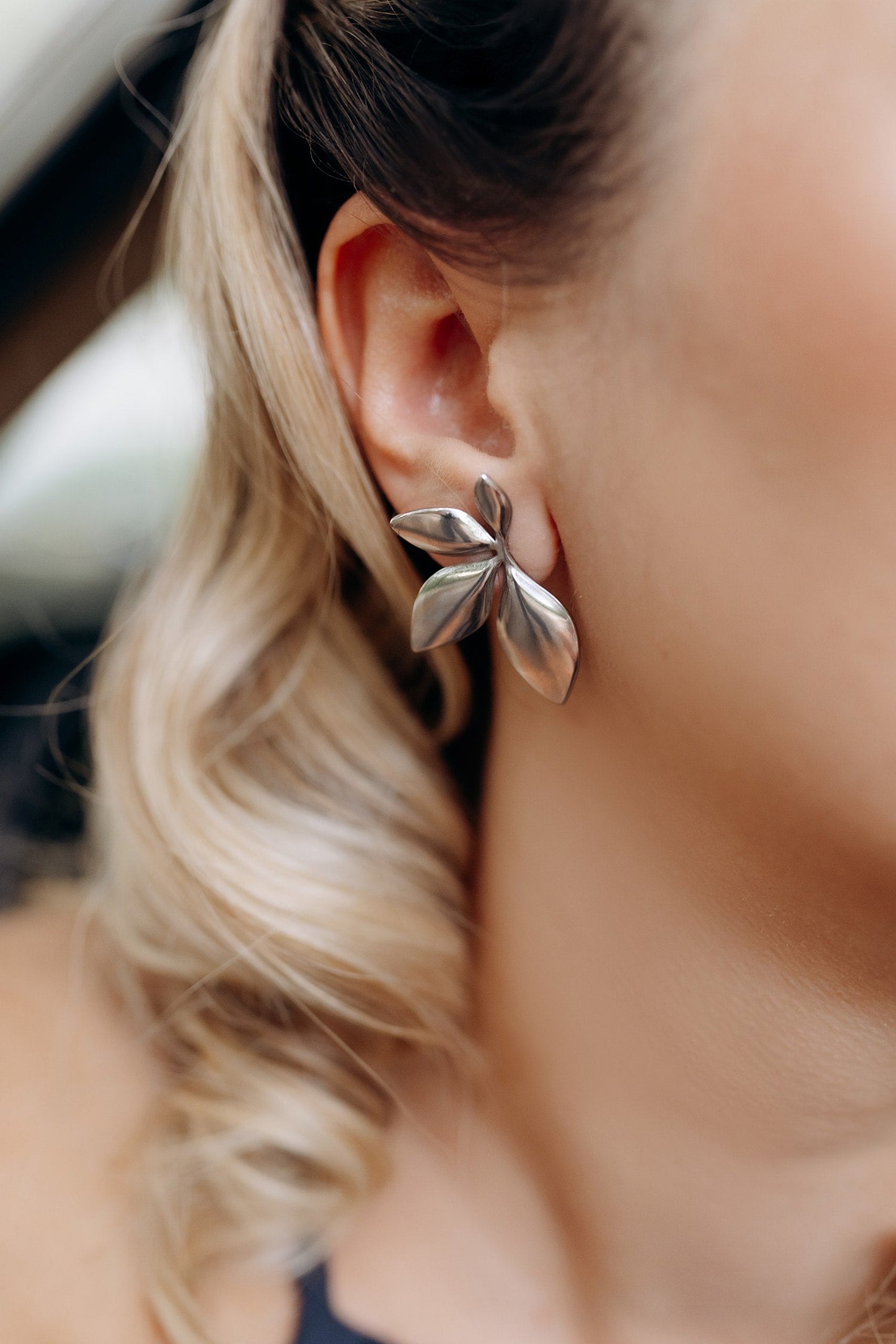 обеци медицинска стомана елоди