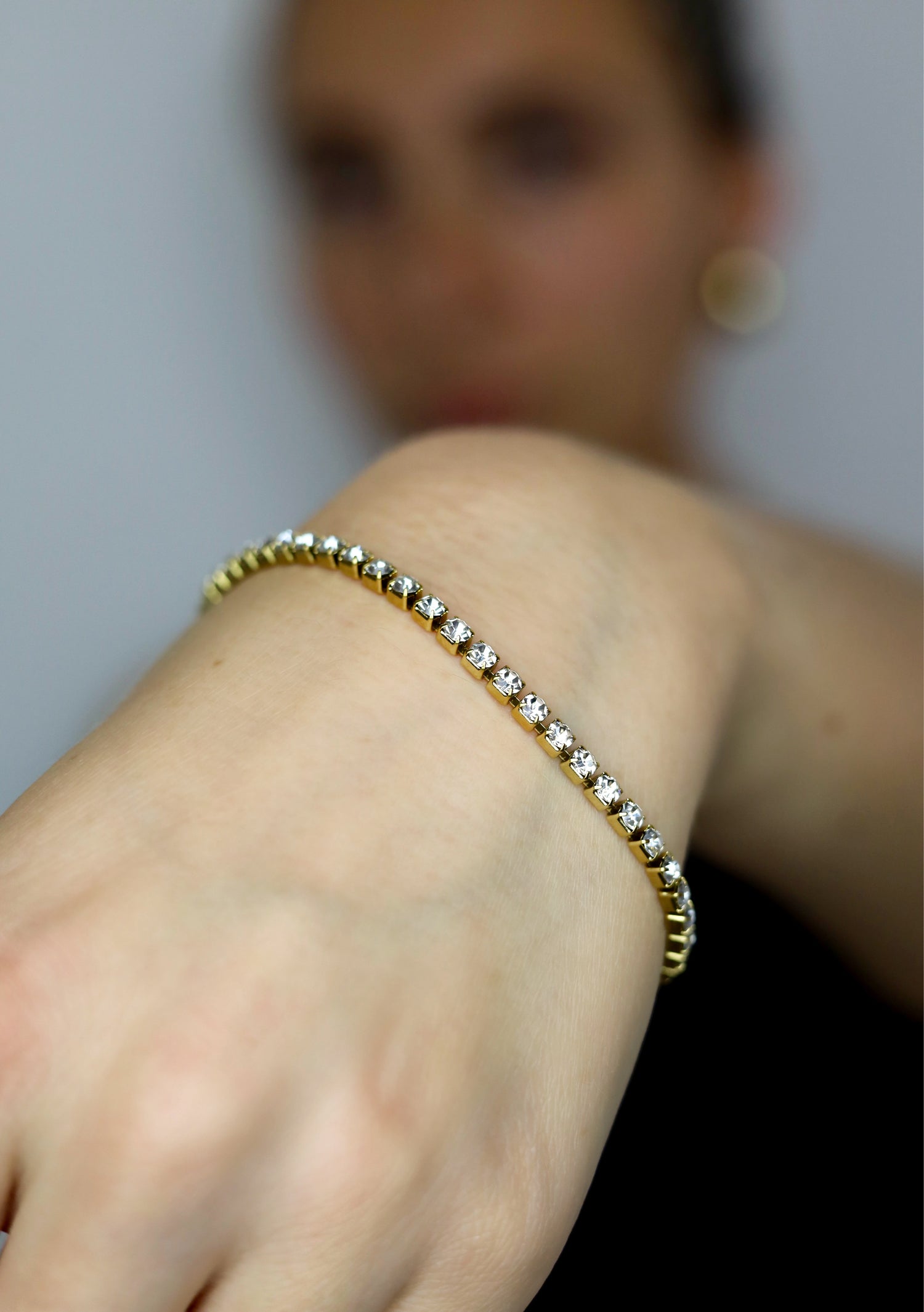 гривна стомана с камъни