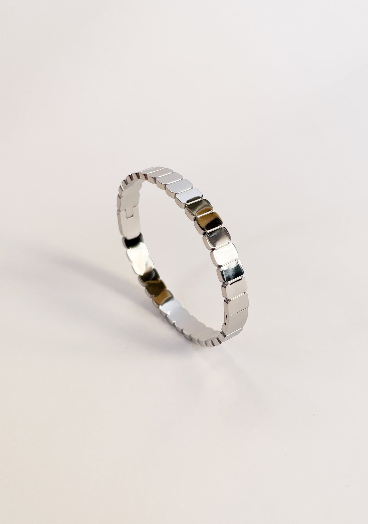 Дамска твърда изчистена гривна от медицинска стомана 316L