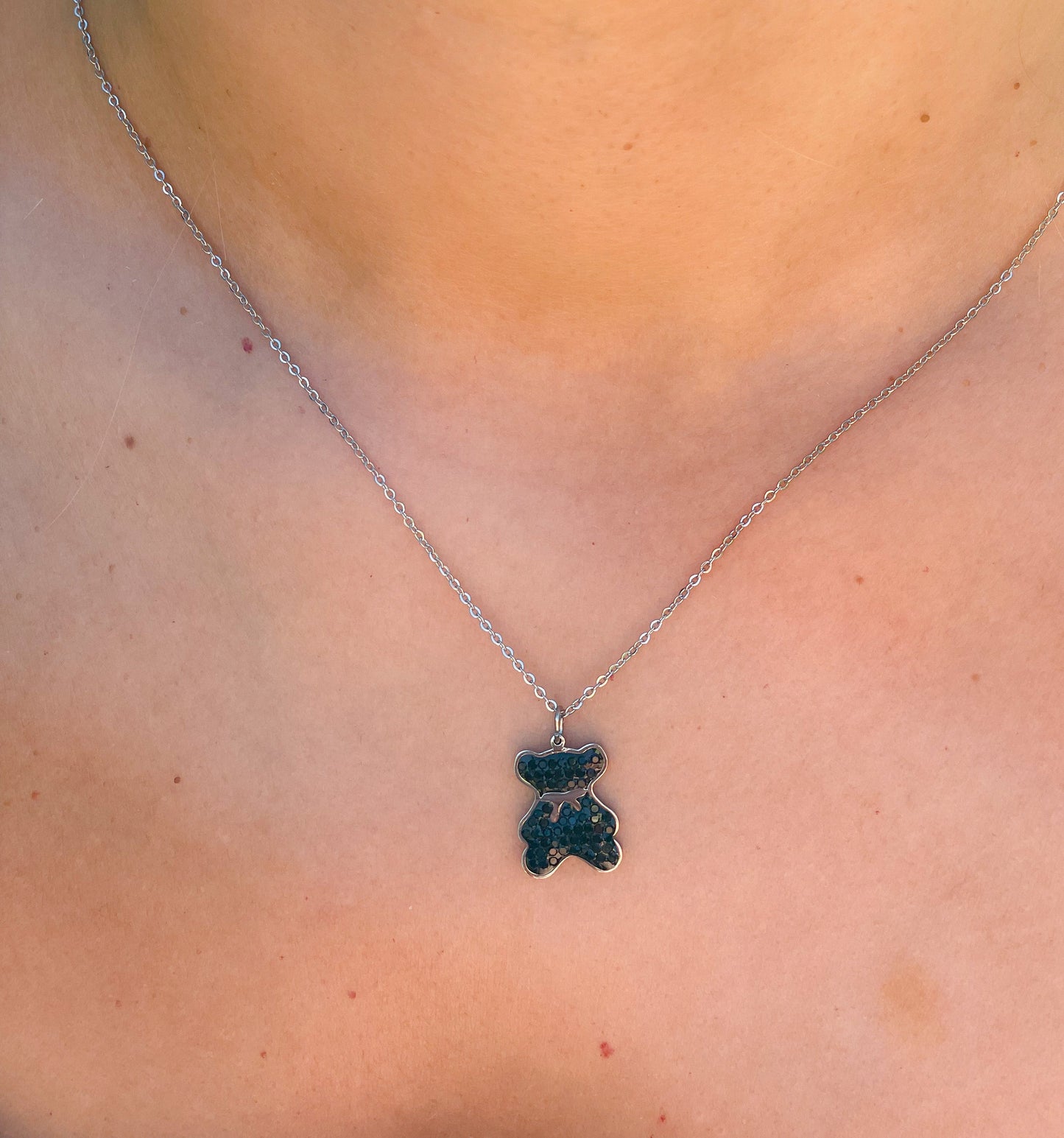 Дамско колие с висулка мече с черни кристали от медицинска стомана 316L