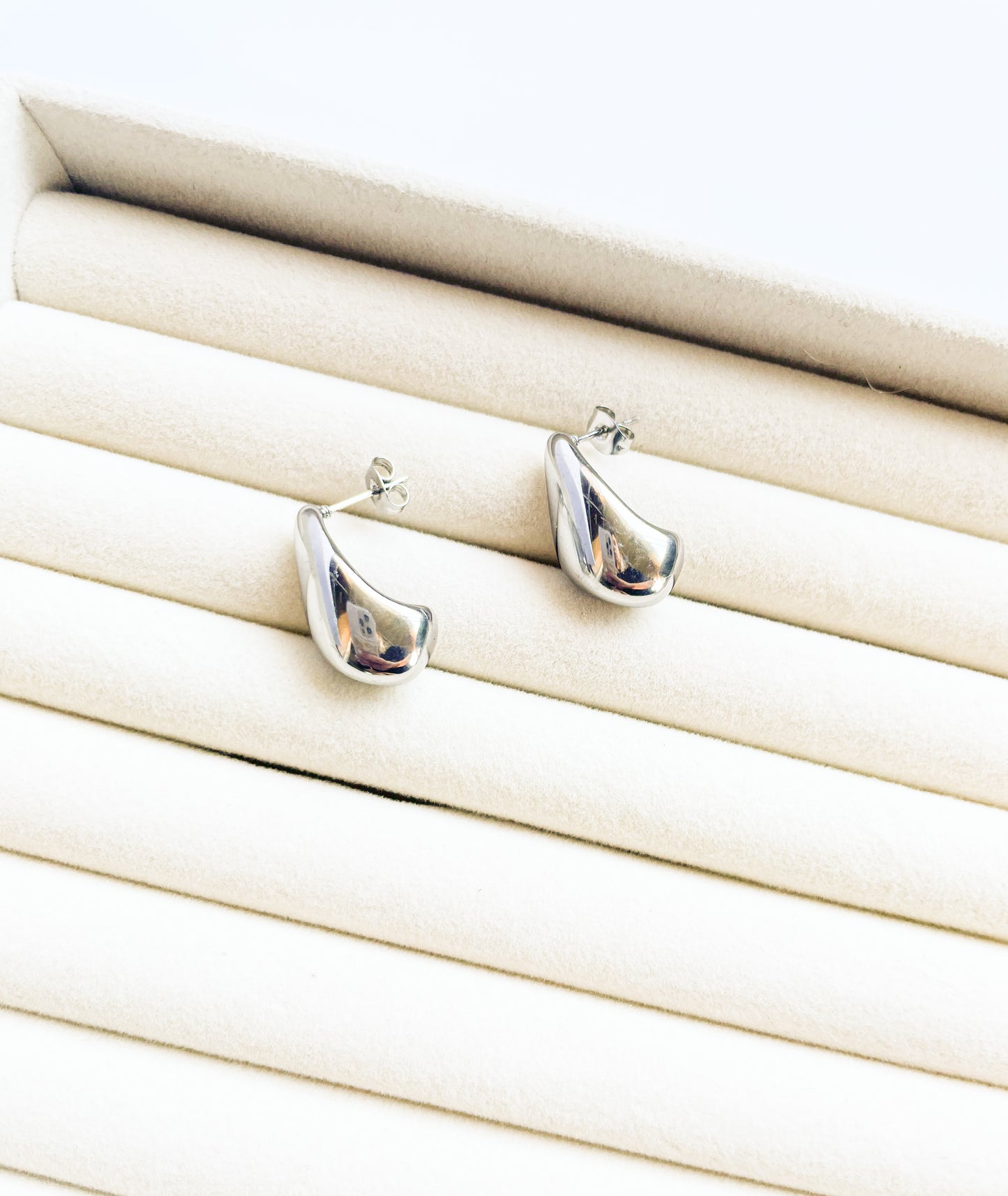 Обеци капки среден размер на винт от медицинска стомана 316L