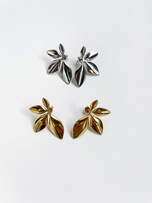 Обеци във формата на цветя от медицинска стомана 316L