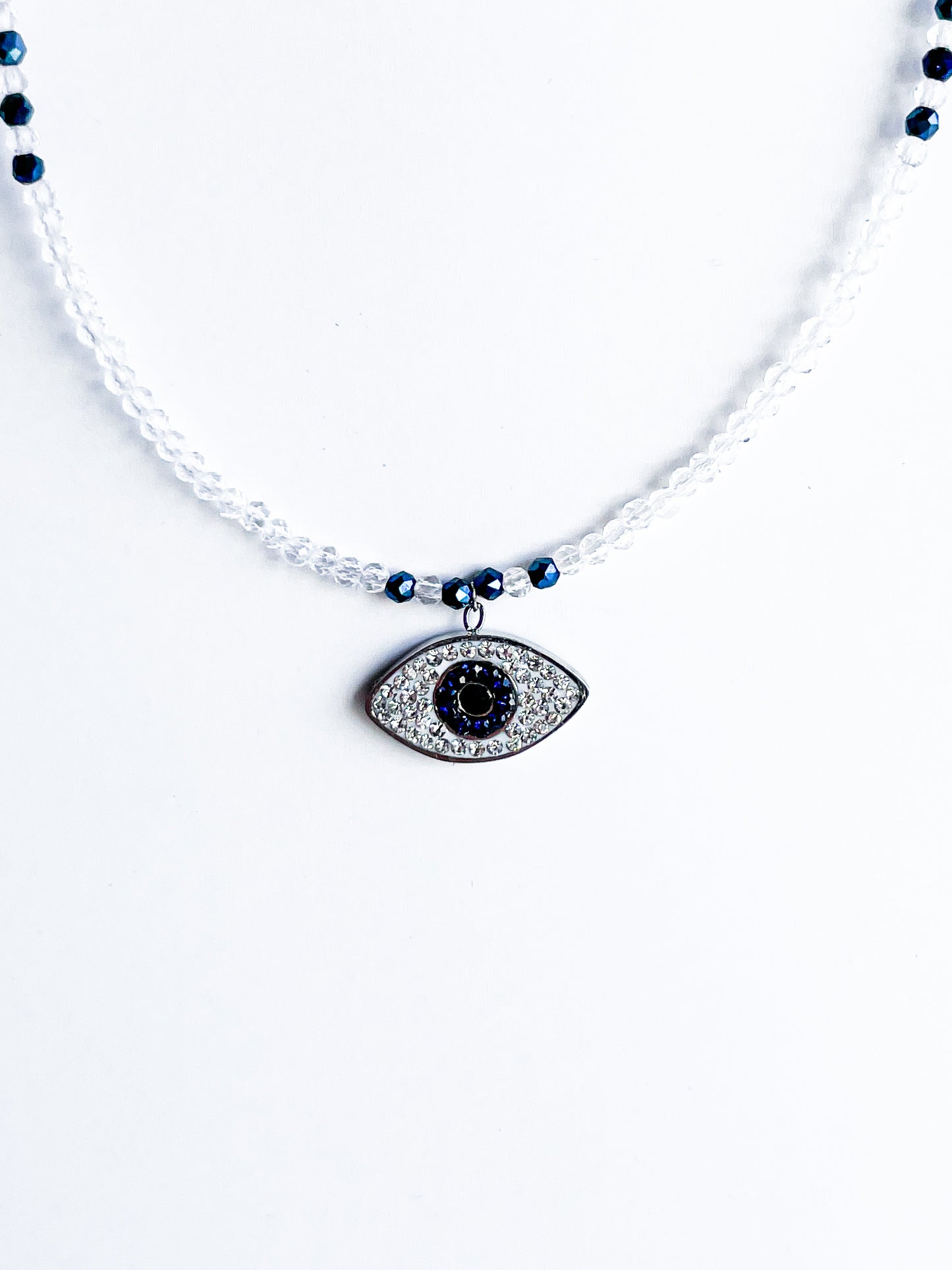 Колие ''Bleu infini'' с висулка око