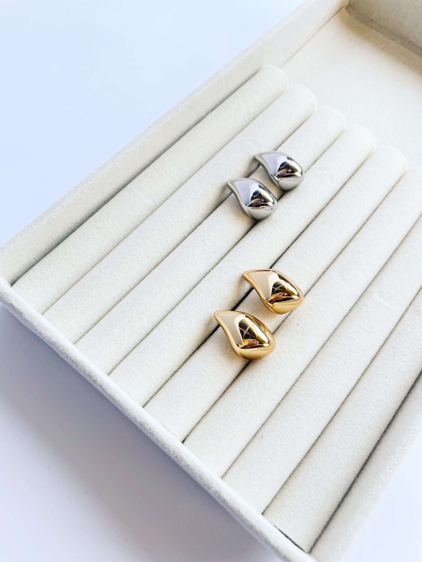 Обеци капки среден размер на винт от медицинска стомана 316L