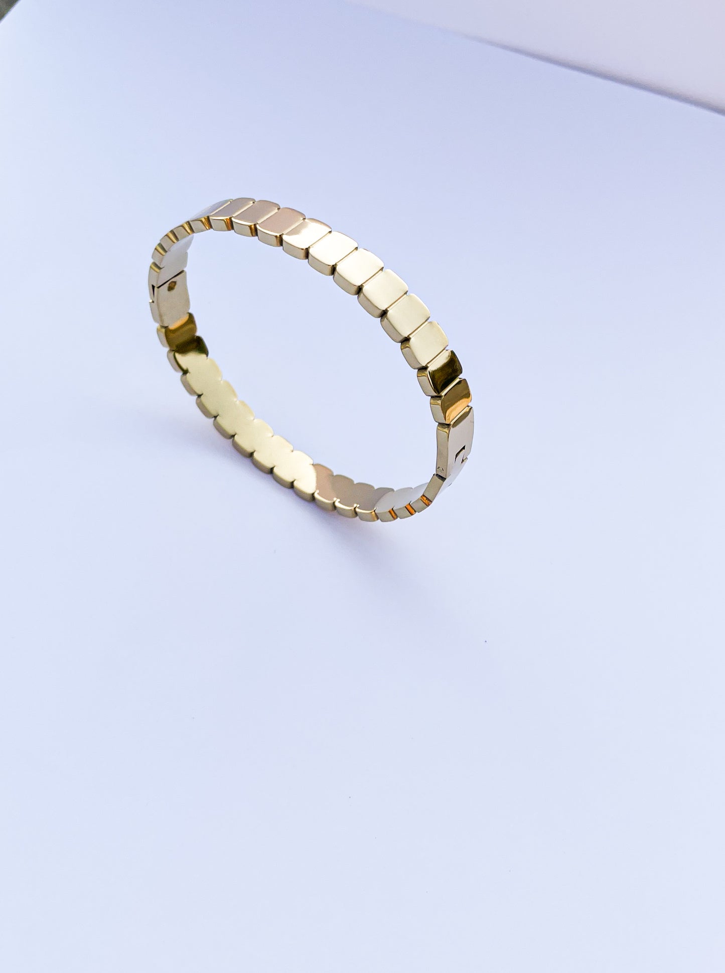 Дамска твърда изчистена гривна от медицинска стомана 316L