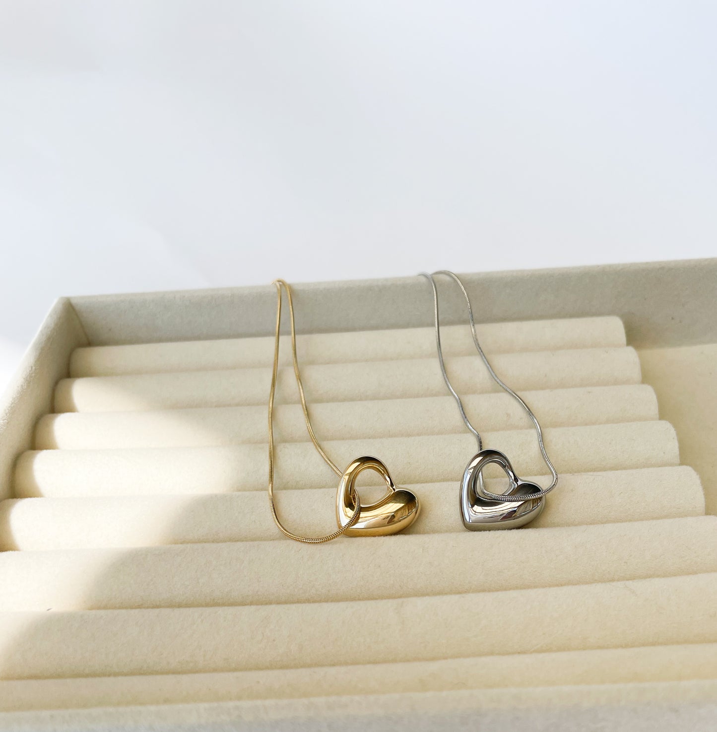 Дамски синджир с висулка сърце от медицинска стомана 316L