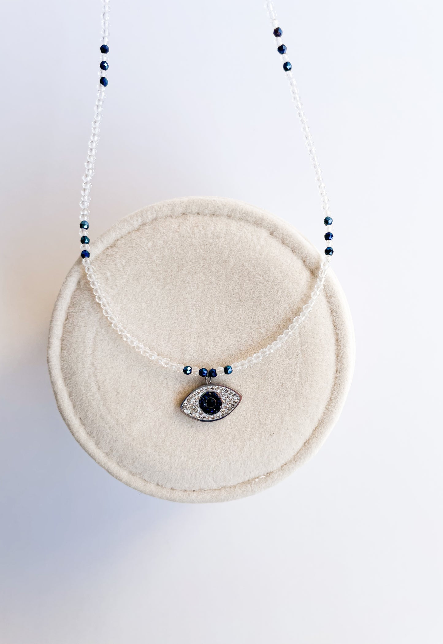 Колие ''Bleu infini'' с висулка око