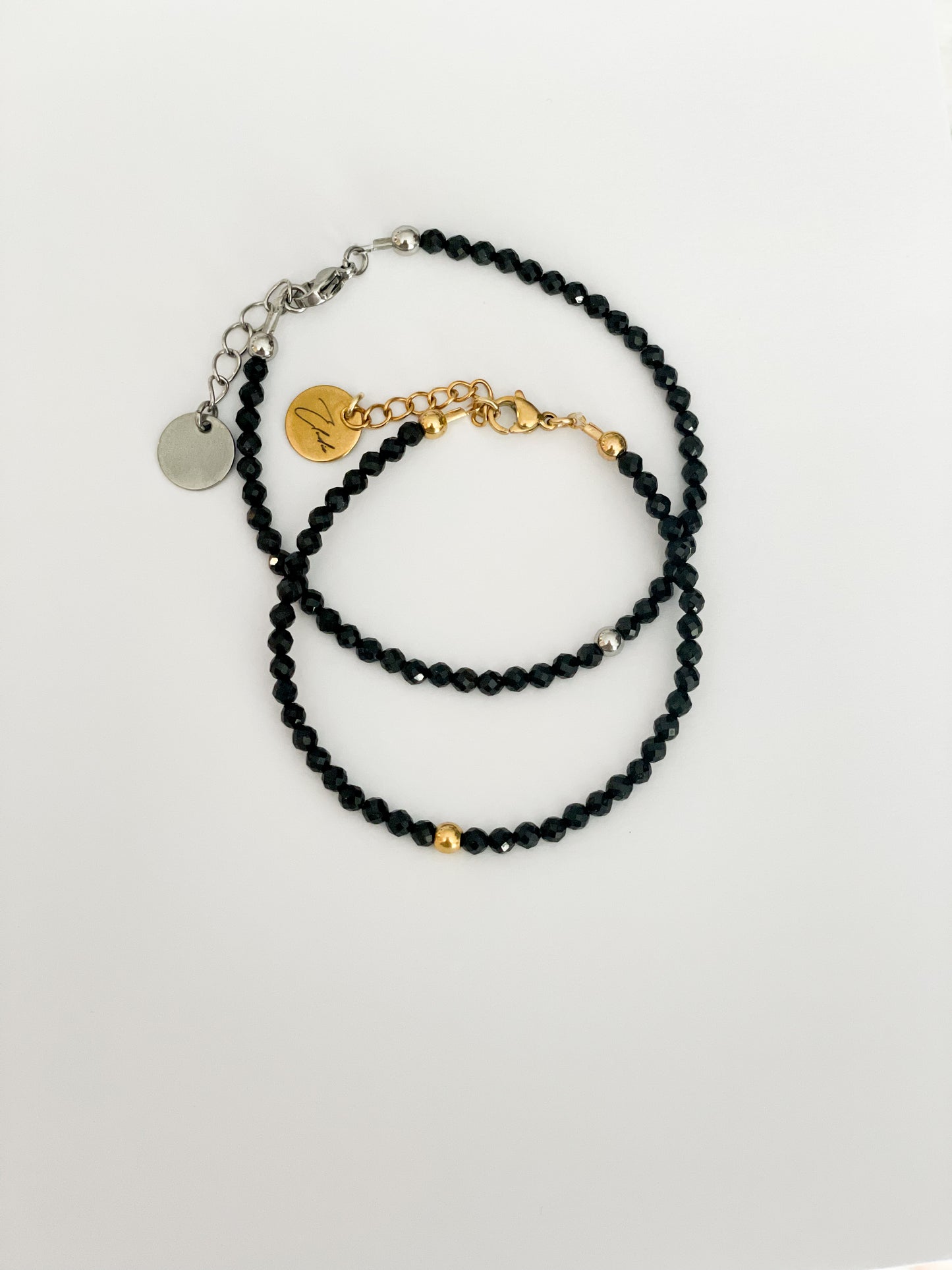 Гривна за защита с черен турмалин “Tourmaline noire”