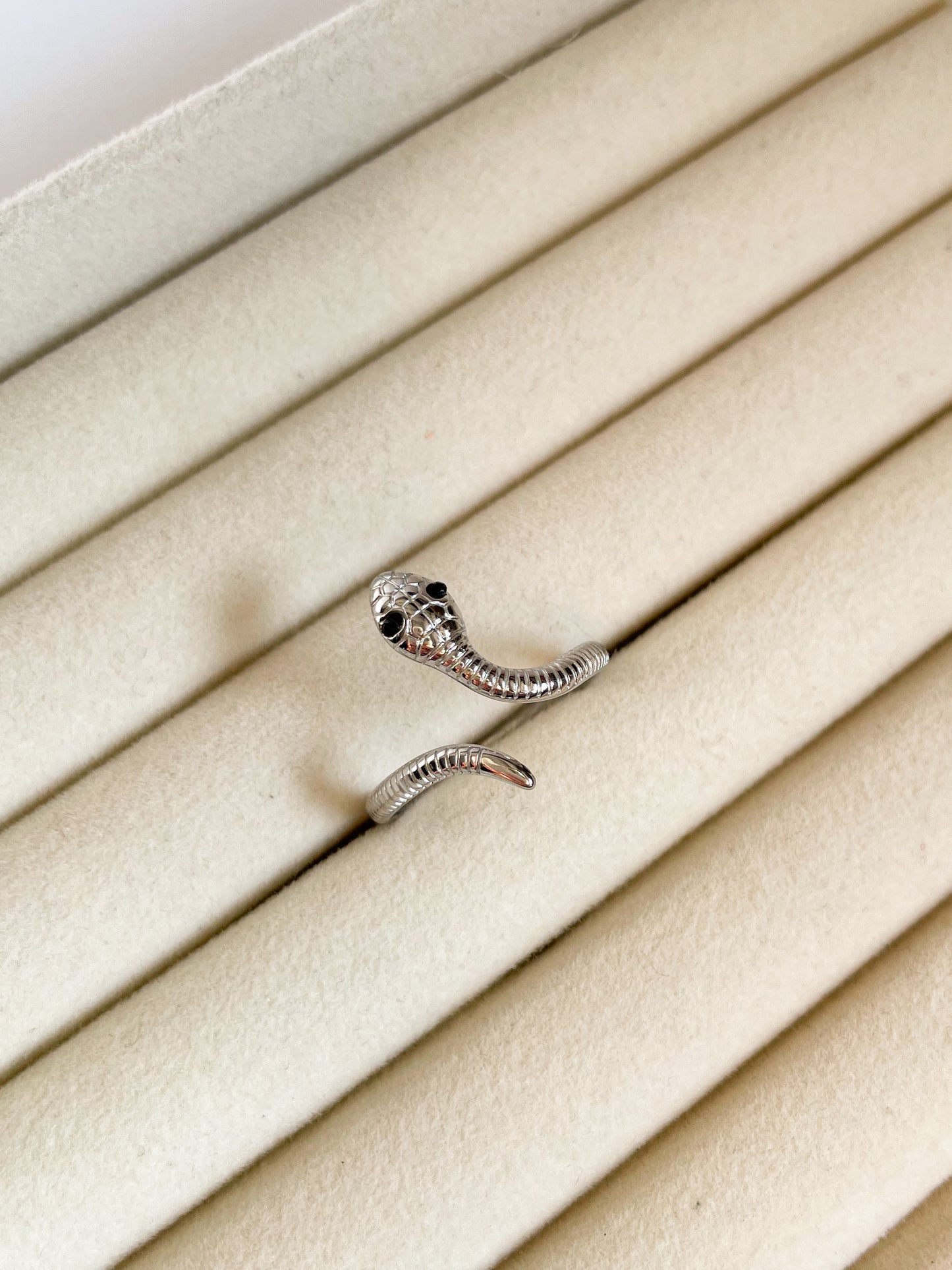 Регулиращ се пръстен във формата на змия от медицинска стомана 316 L