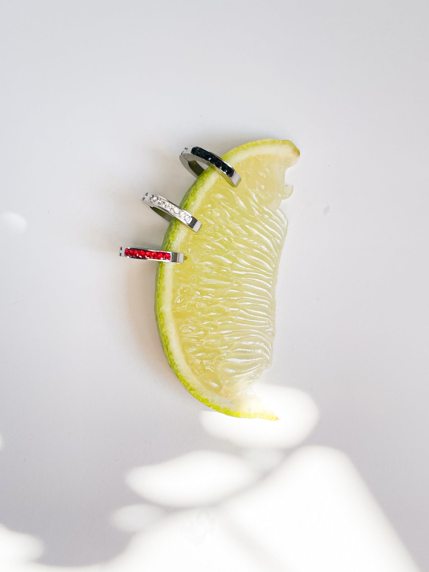 Обеци халки с малки камъчета от медицинска стомана 316L