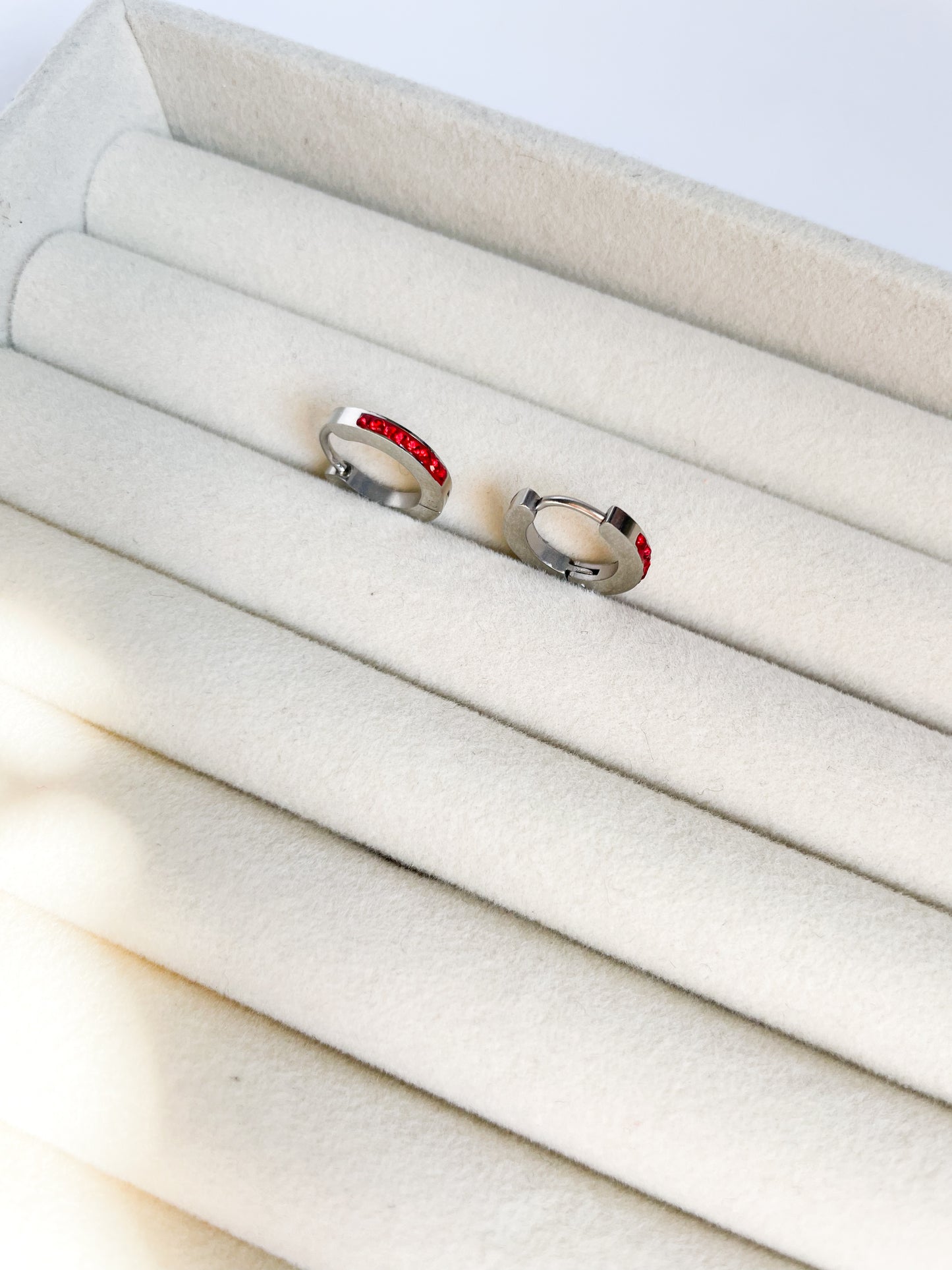 Обеци халки с малки камъчета от медицинска стомана 316L