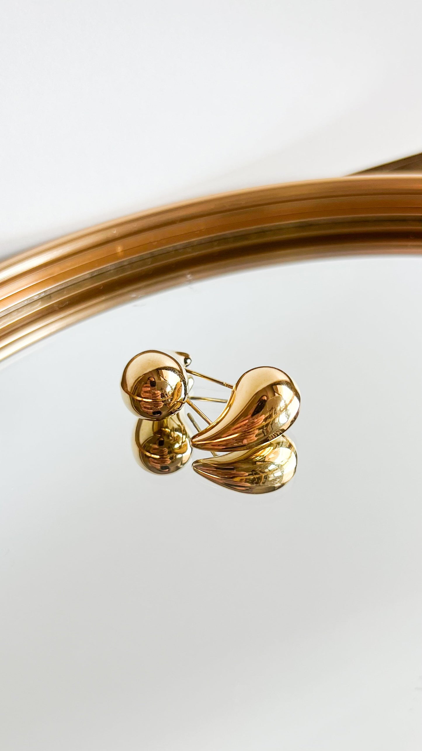 Обемни обеци във формат на капки олекотени от медицинска стомана 316 L 