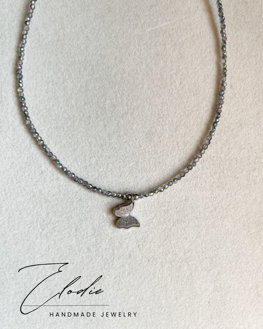 Късо колие ''Papillon d'argent'' с висулка пеперуда