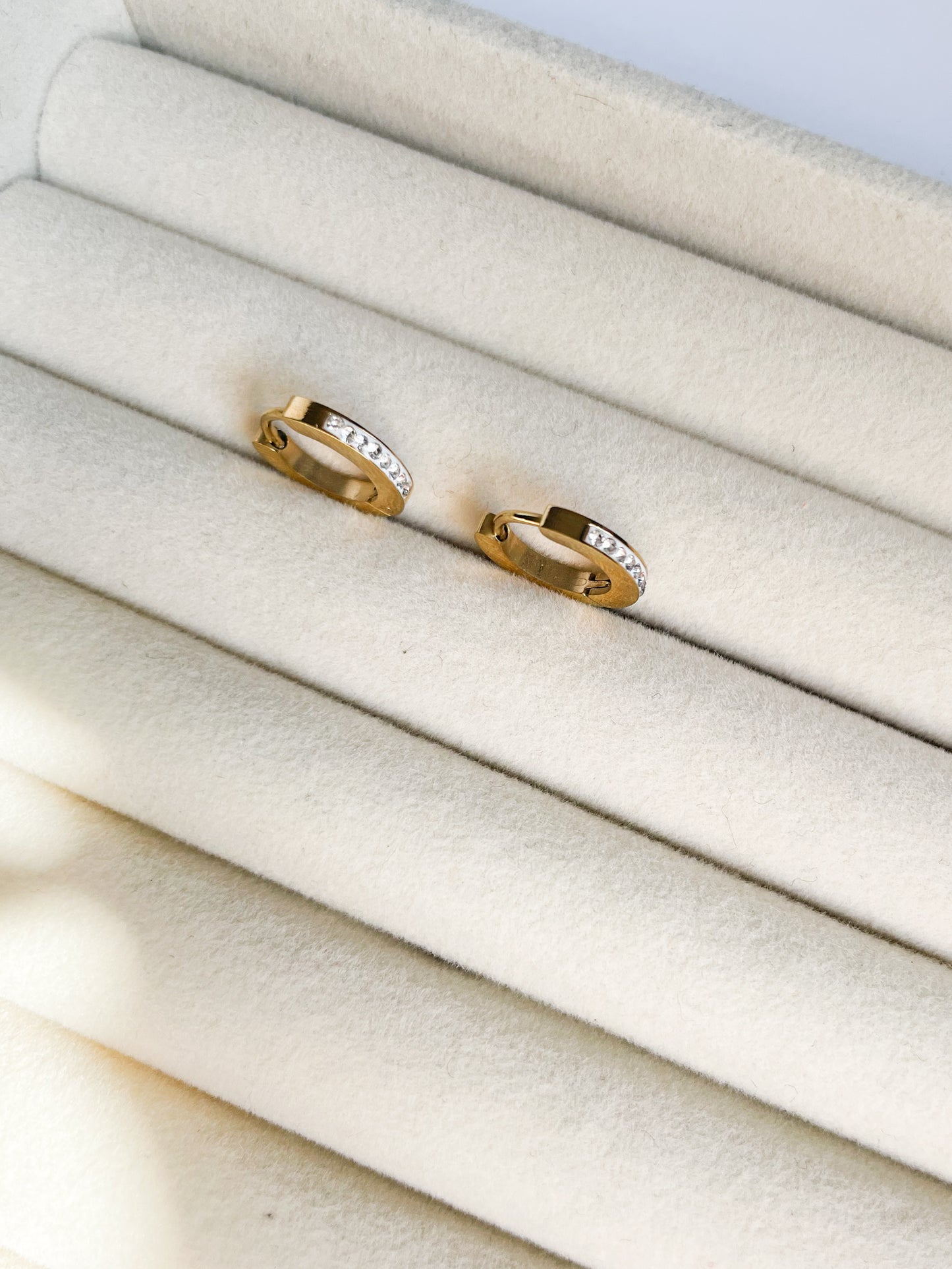 Обеци халки с малки камъчета от медицинска стомана 316L