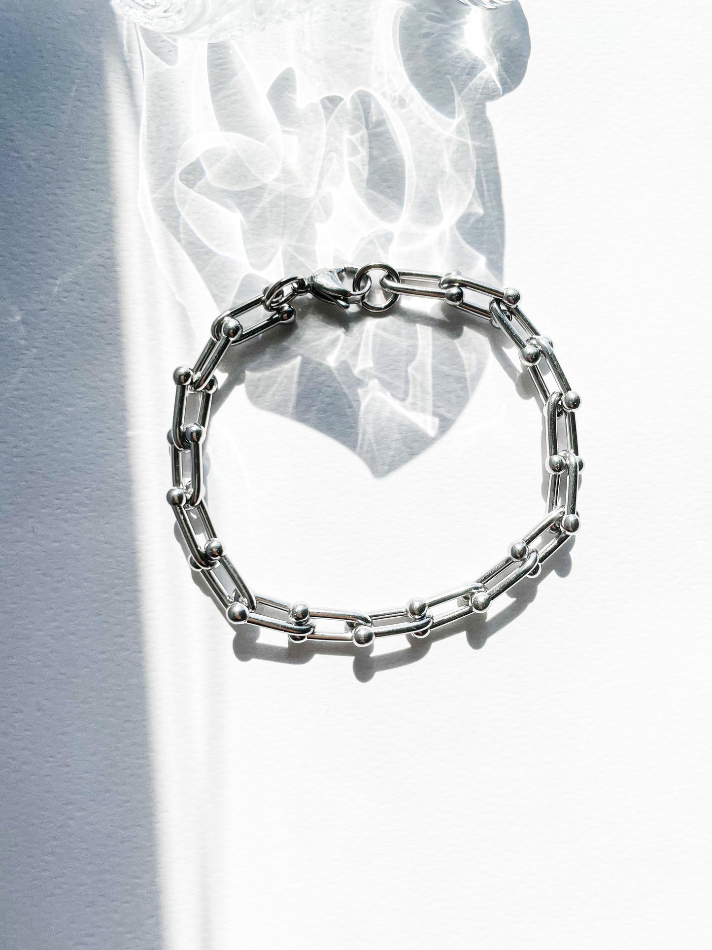 Масивна дамска гривна с дебела плетка от медицинска стомана 316L