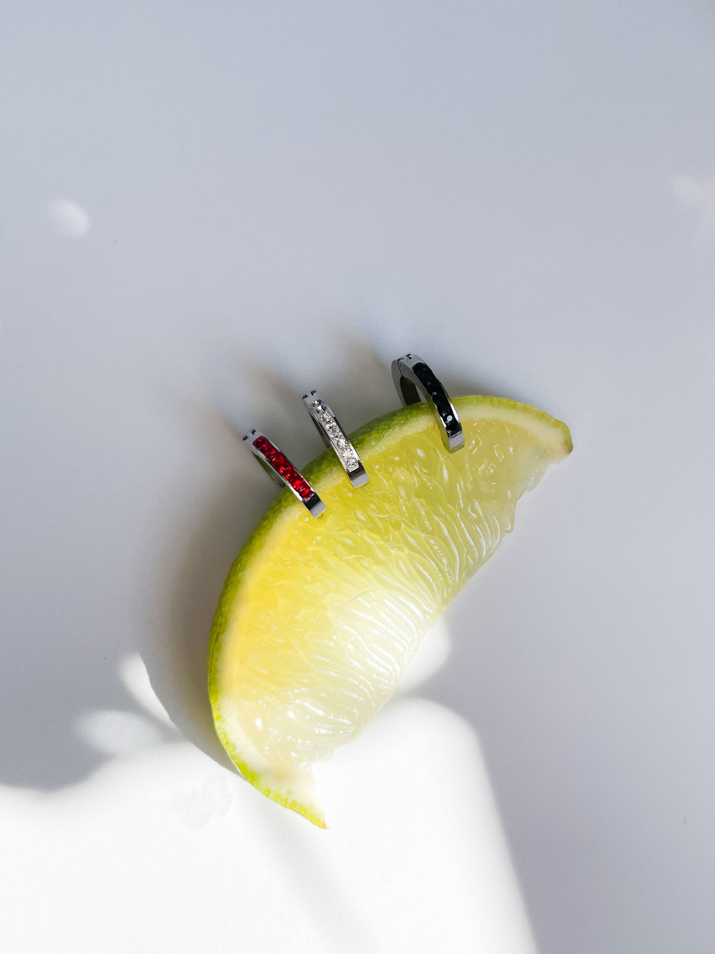 Обеци халки с малки камъчета от медицинска стомана 316L