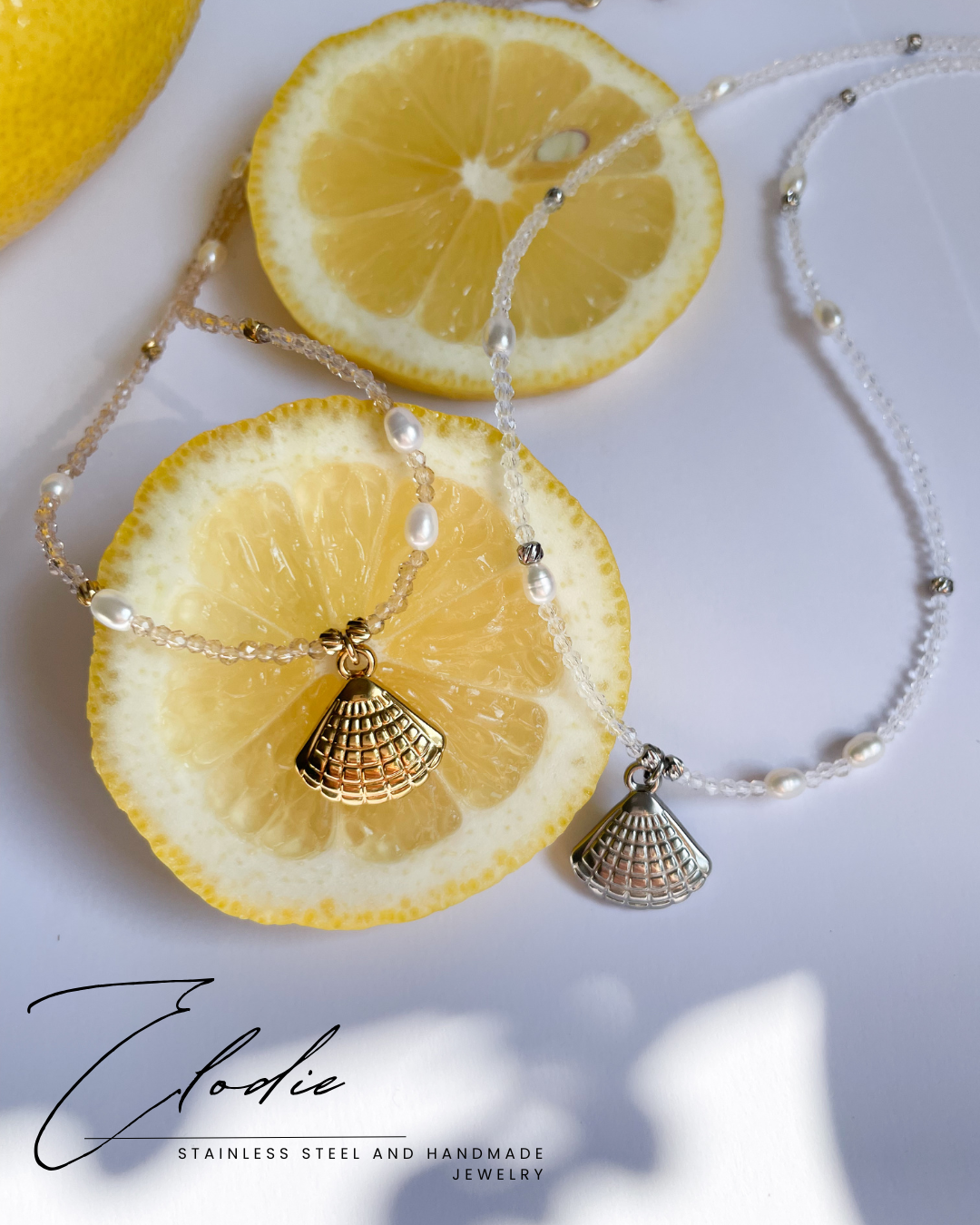 Колие ''Sea shell'' с италиански кристали и висулка мида