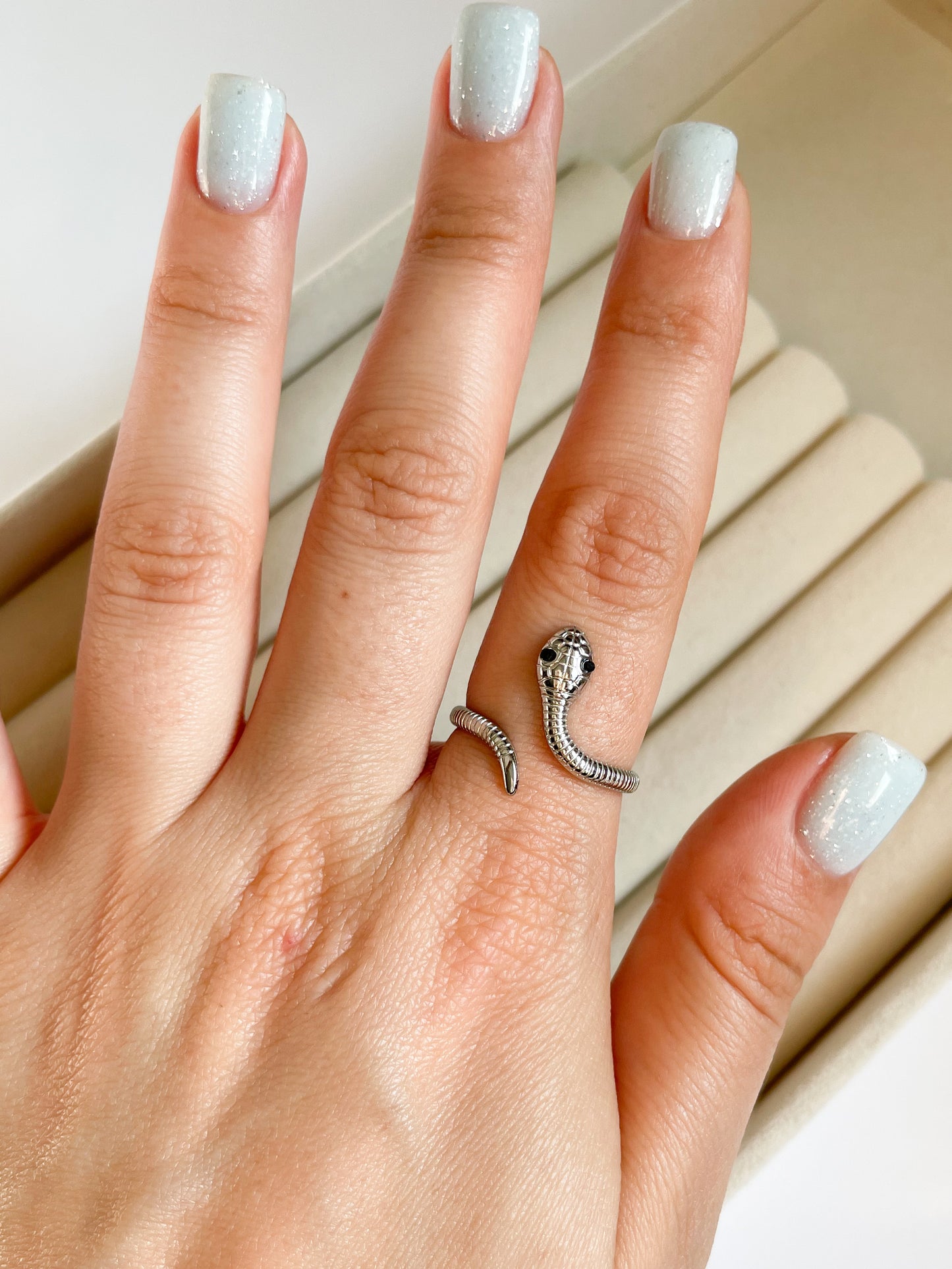 Регулиращ се пръстен във формата на змия от медицинска стомана 316 L