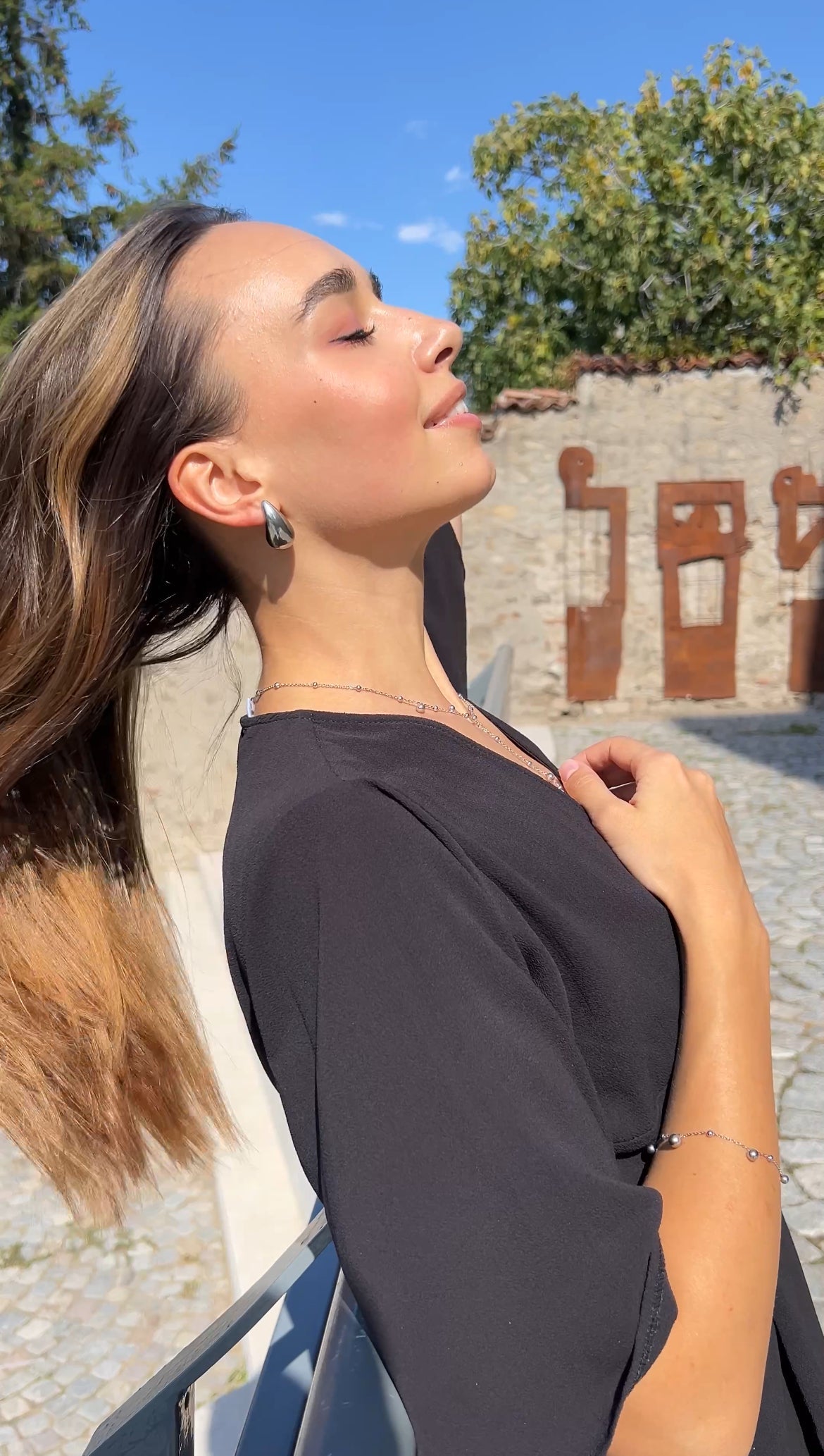 Обемни обеци във формат на капки олекотени от медицинска стомана 316 L 