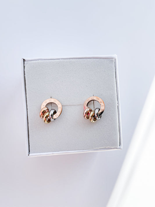 Малк Обеци на винт от медицинска стомана в розово злато със сребристи и златисти кръгчета