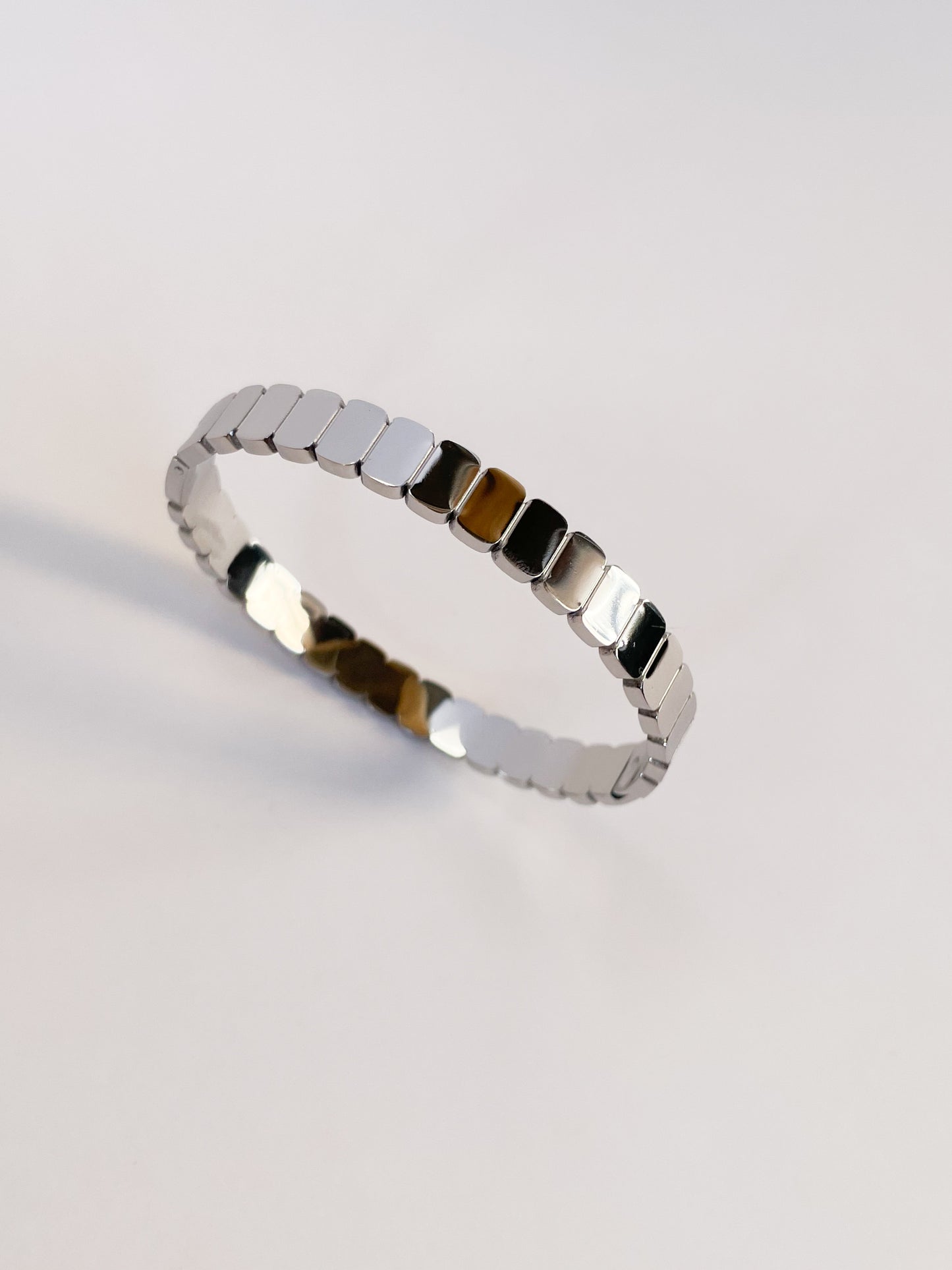 Дамска твърда изчистена гривна от медицинска стомана 316L